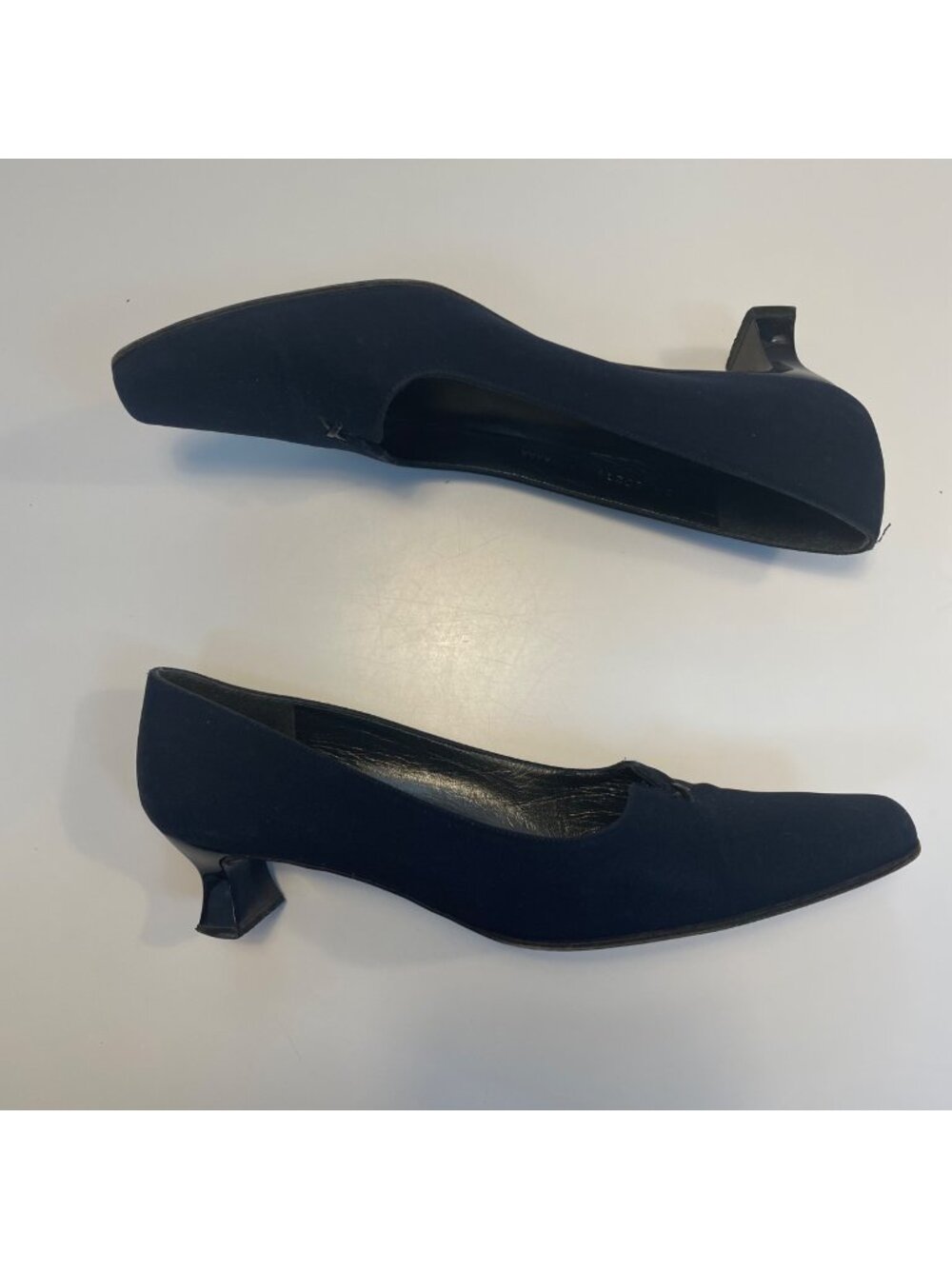 Vintage Stuart Weitzman Blue Kitten Heel Narrow Pumps, Size 9
